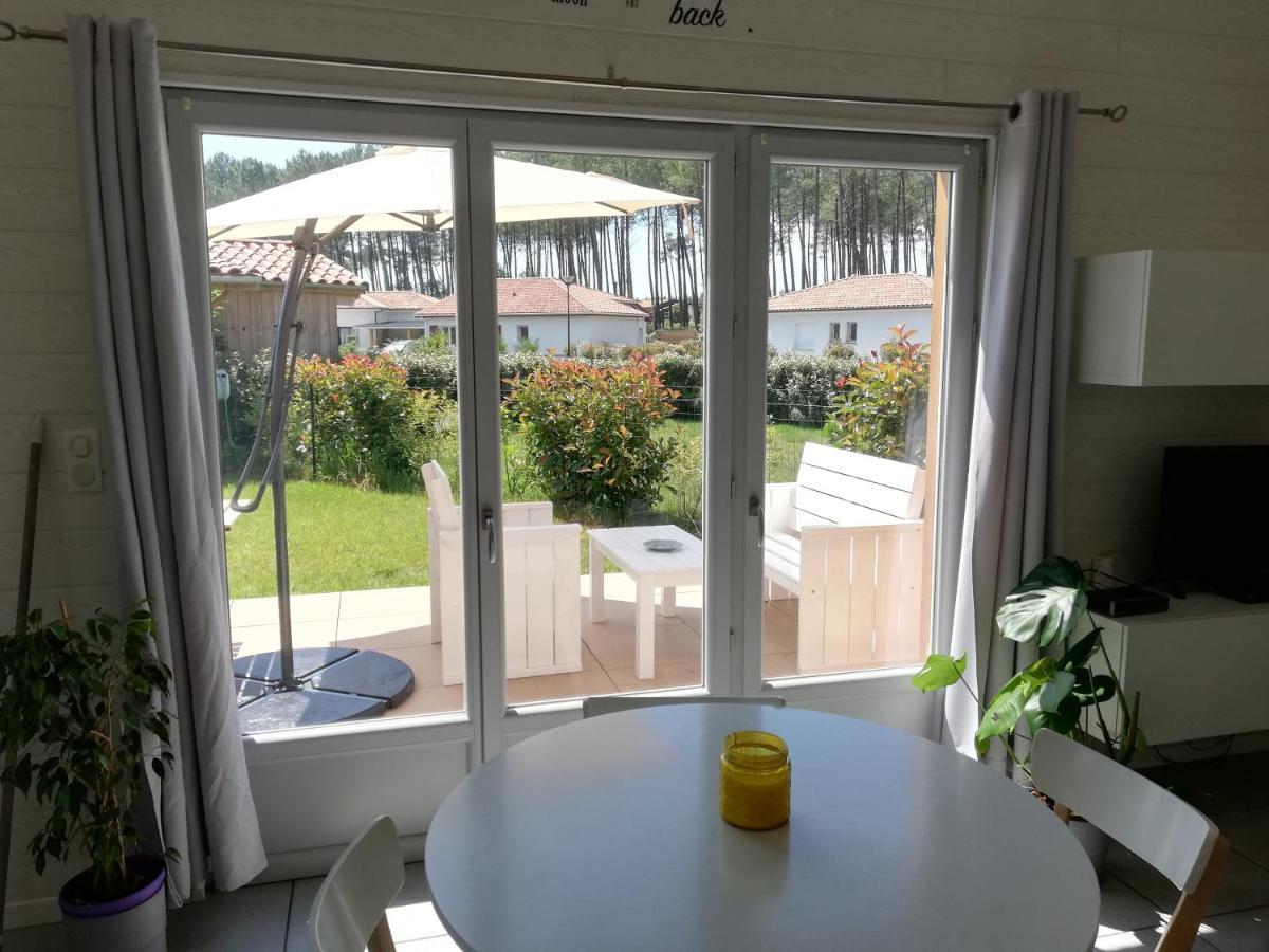 Appartement Proche Lac Et Plage Léon Esterno foto
